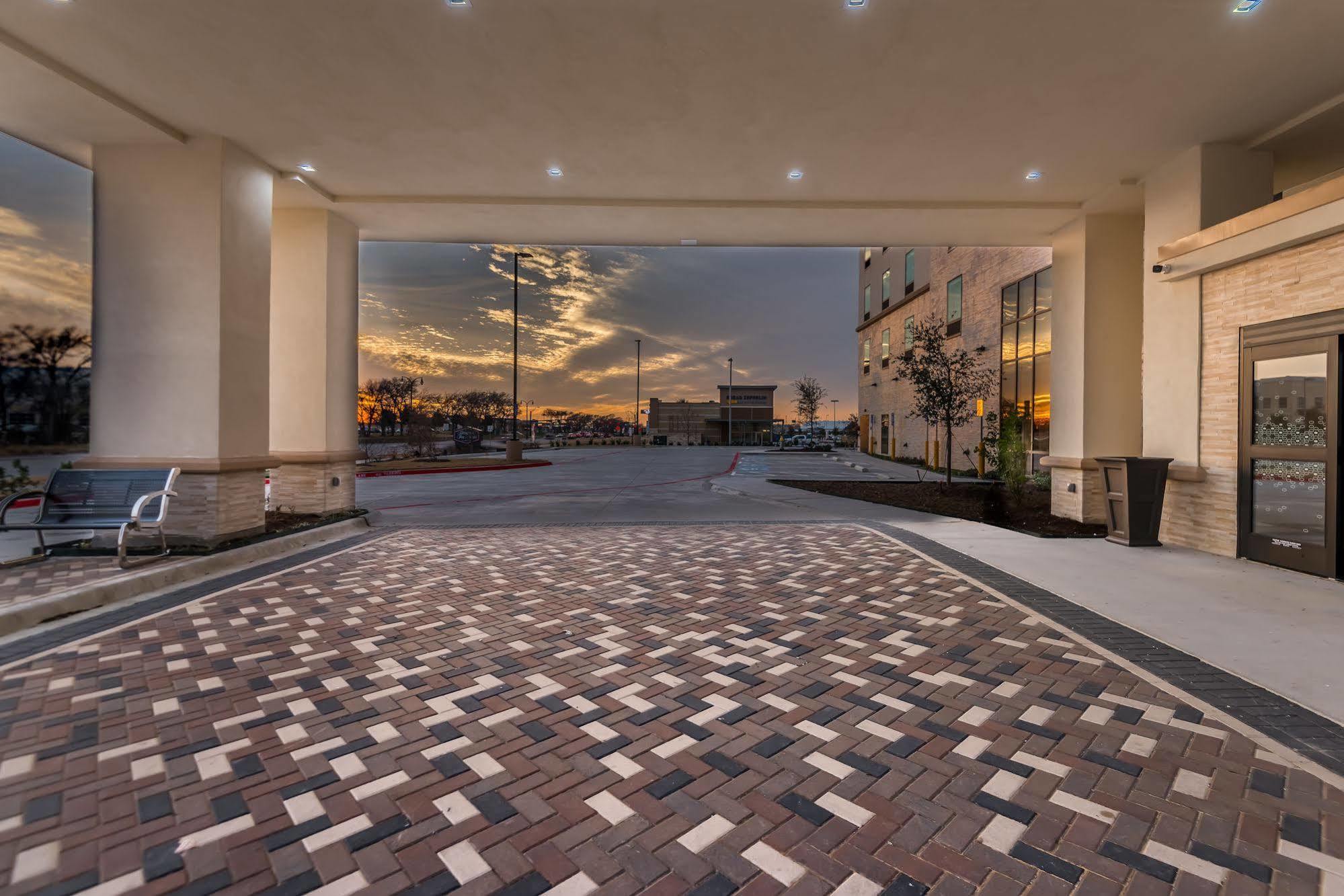 Hampton Inn & Suites Dallas-The Colony Buitenkant foto